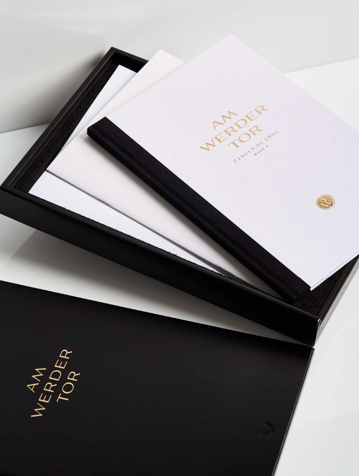 allea_group_am_werder_tor_buch