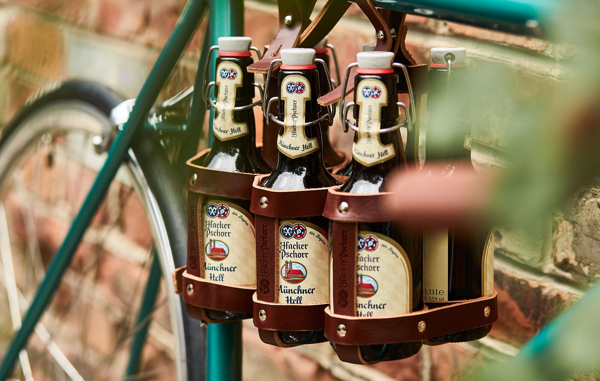 hacker_pschorr_moodley_brand_identity_bier_rad