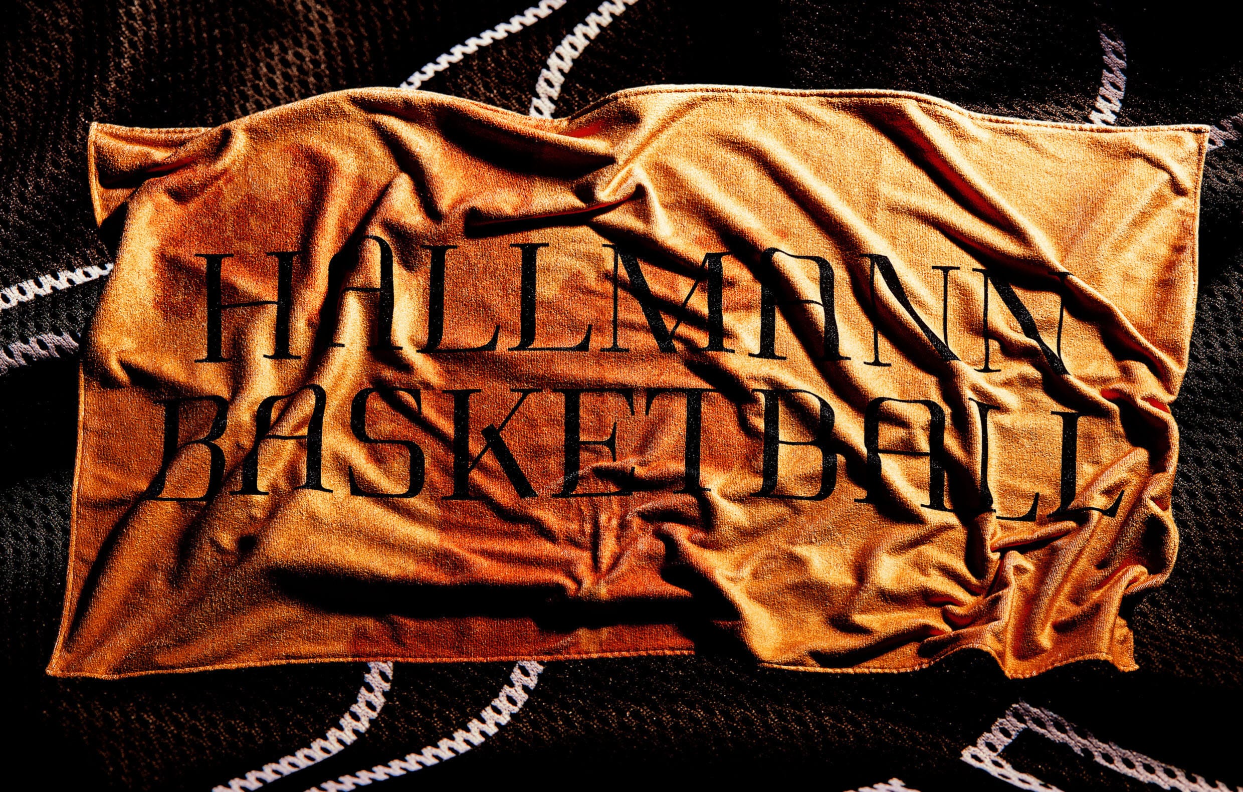hallmann_font_moodley_brand_identity_handtuch