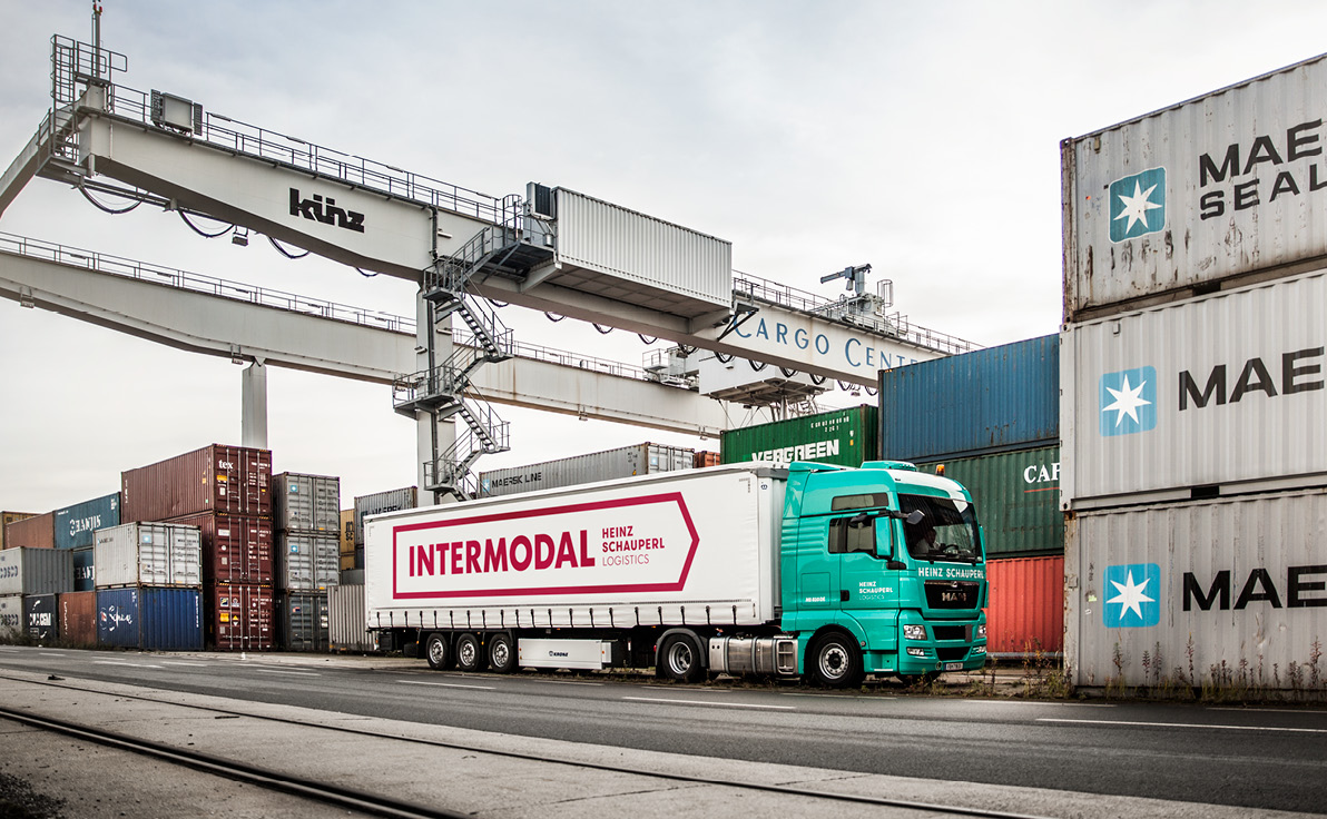 heinz_schauperl_logistics_moodley_branding_seitlich