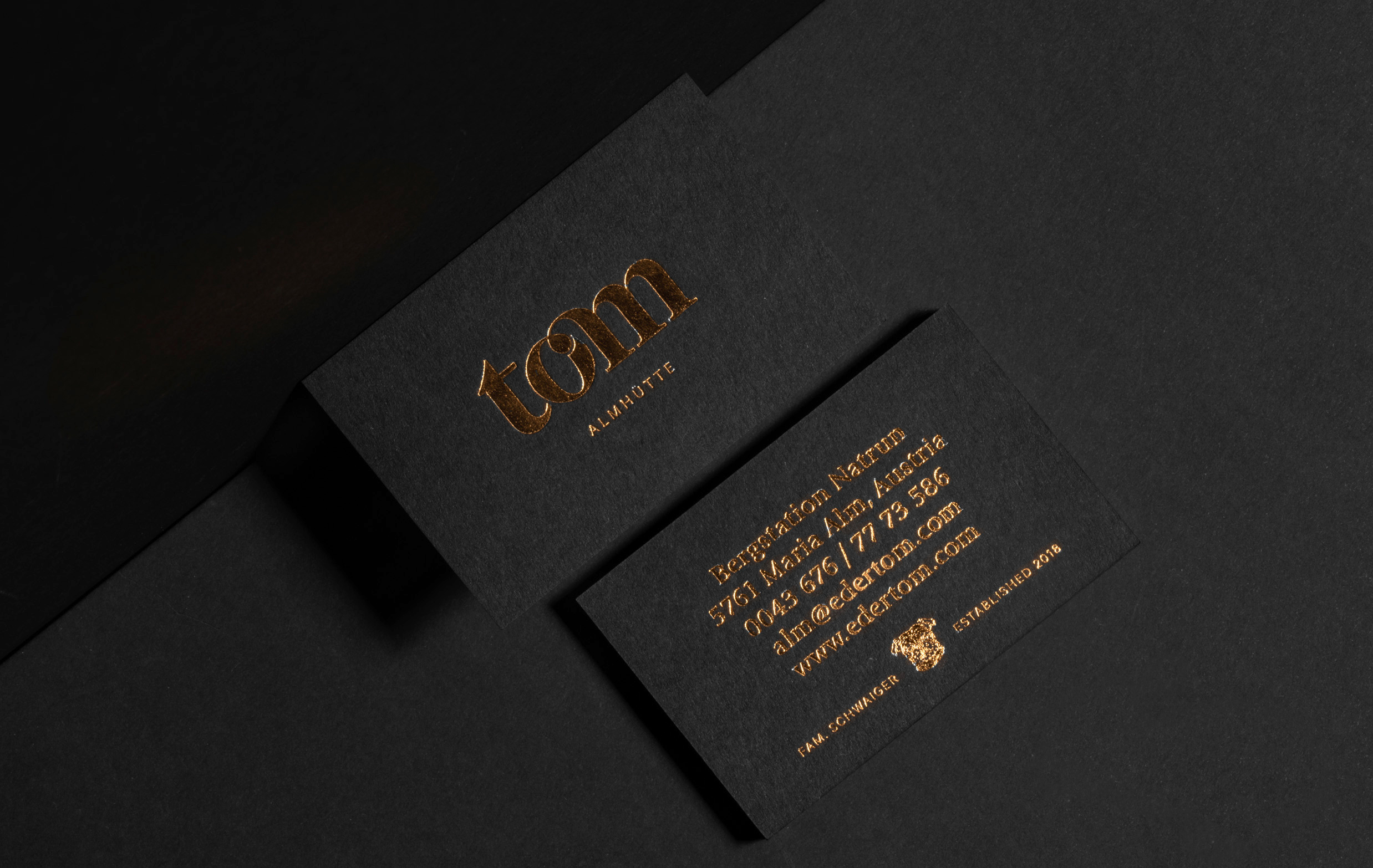 tom_almhütte_moodley_branding_visitenkarte